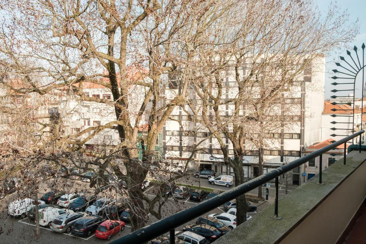 Apartment With Balcony In The Square 波尔图 外观 照片